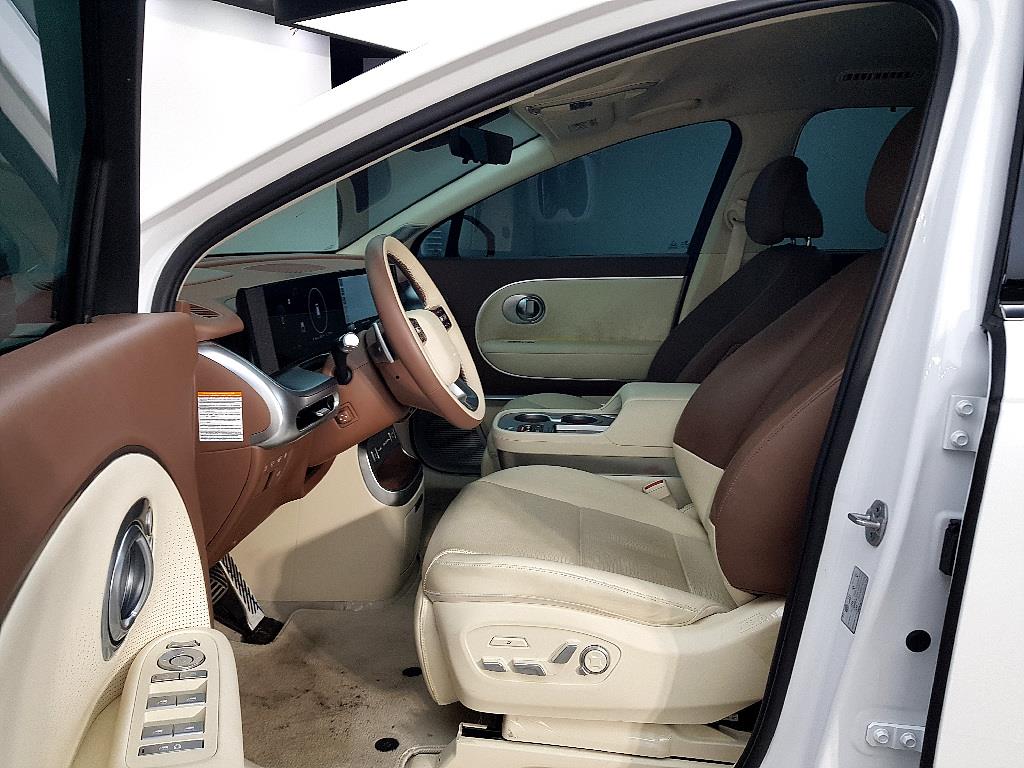 HYUNDAI IONIQ 9 - Vista 8