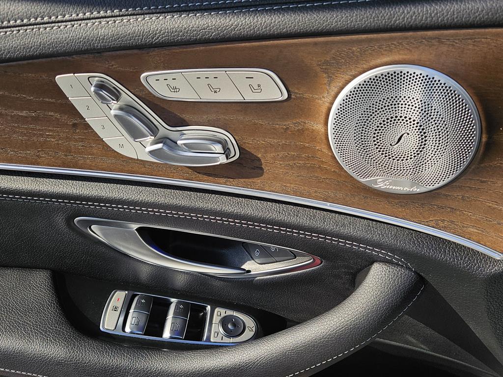 Mercedes Benz E class - Vista 5