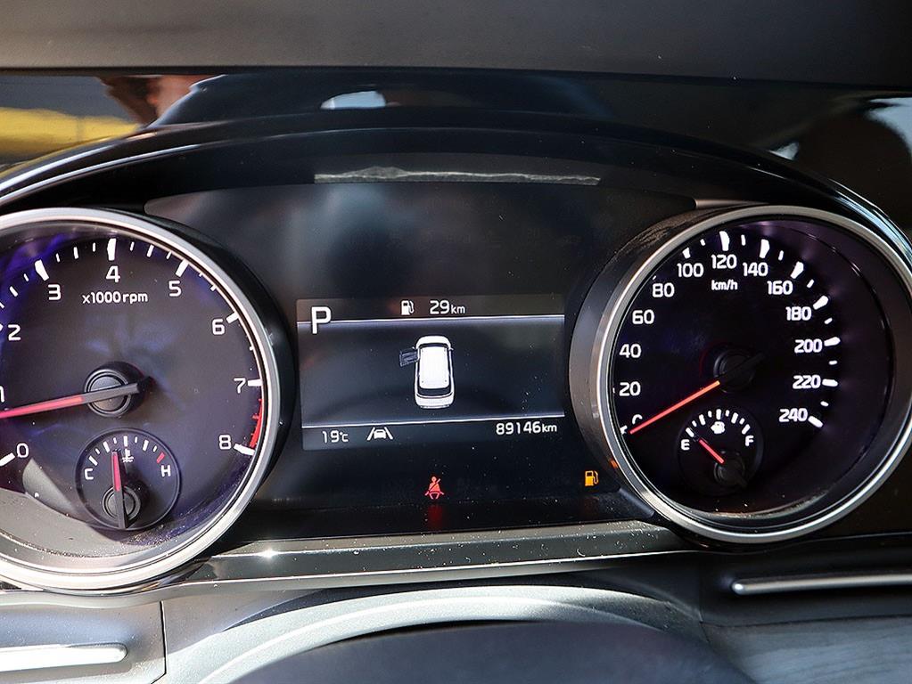 KIA Carnival 2023 Gris - Importación desde Corea - HF Imports Iquique - Foto 9