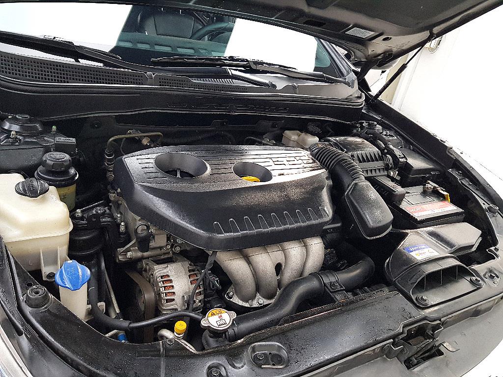 HYUNDAI Sonata - Vista 6