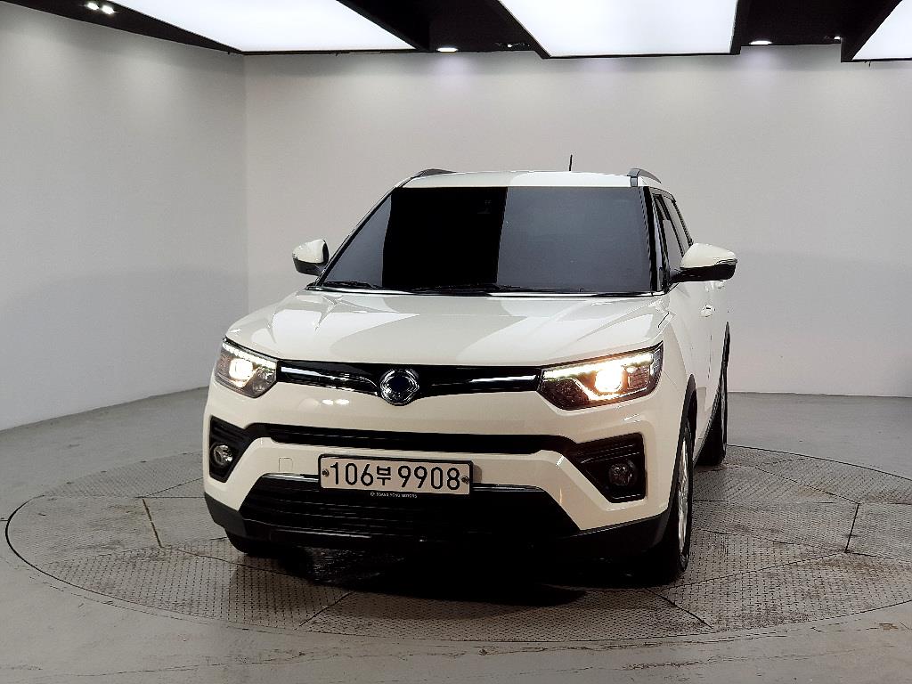 Ssangyong Tivoli - Vista 2