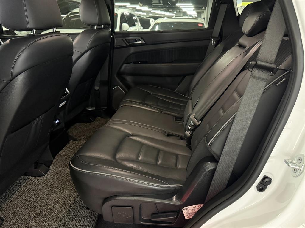 Ssangyong Rexton - Vista 11