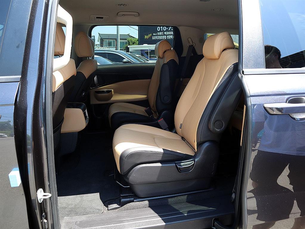 KIA Carnival 2023 Gris - Importación desde Corea - HF Imports Iquique - Foto 7