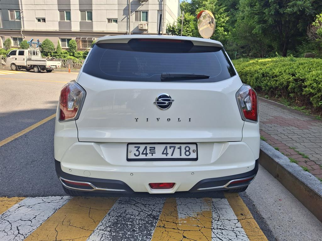 Ssangyong Tivoli - Vista 2