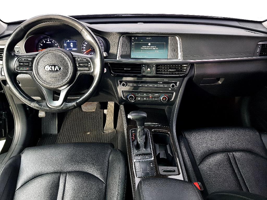 KIA K5 - Vista 5