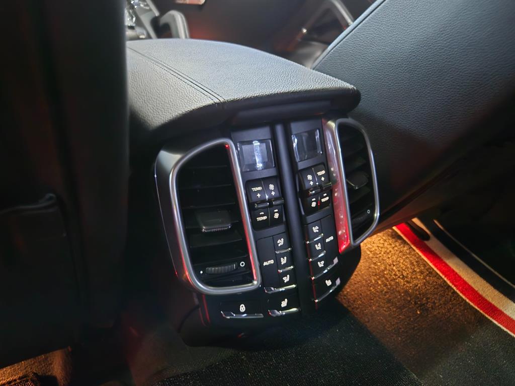Porsche Cayenne - Vista 11