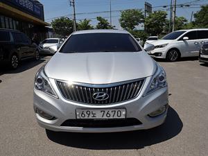 HYUNDAI Grandeur - Vista 2