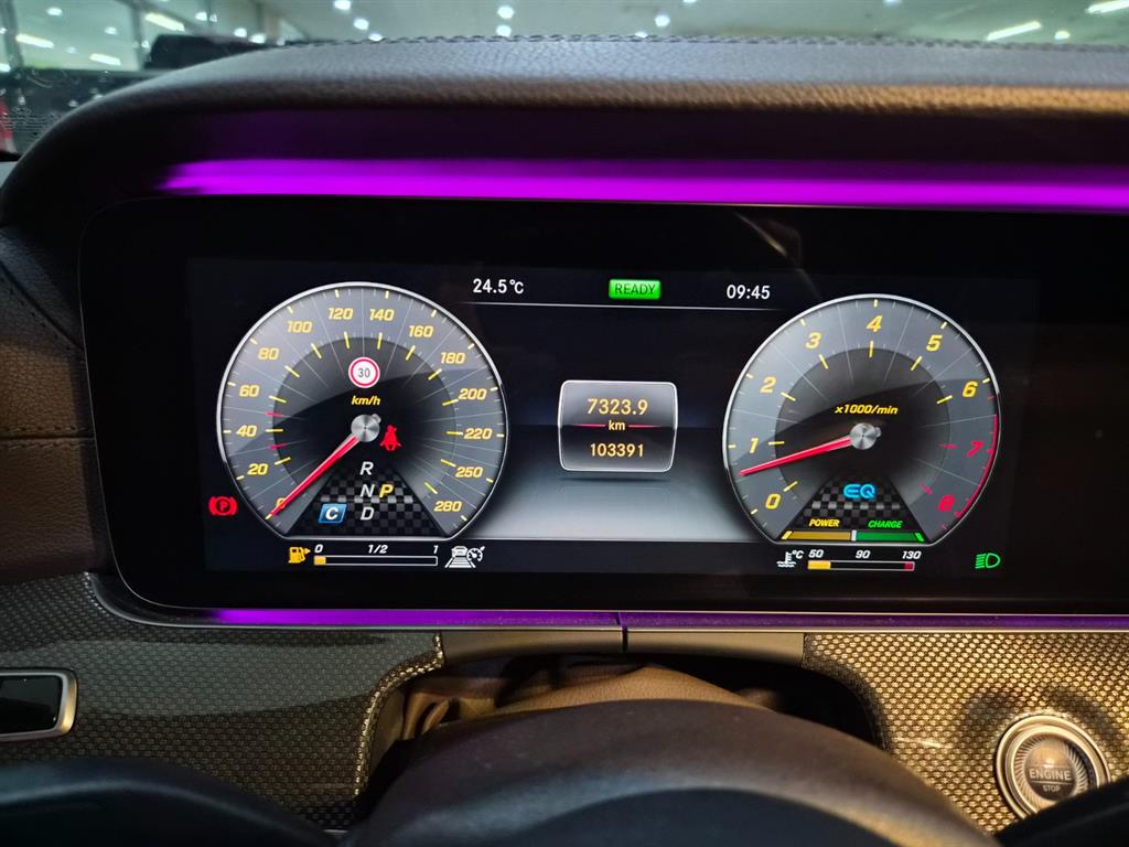Mercedes Benz CLS Class - Vista 5