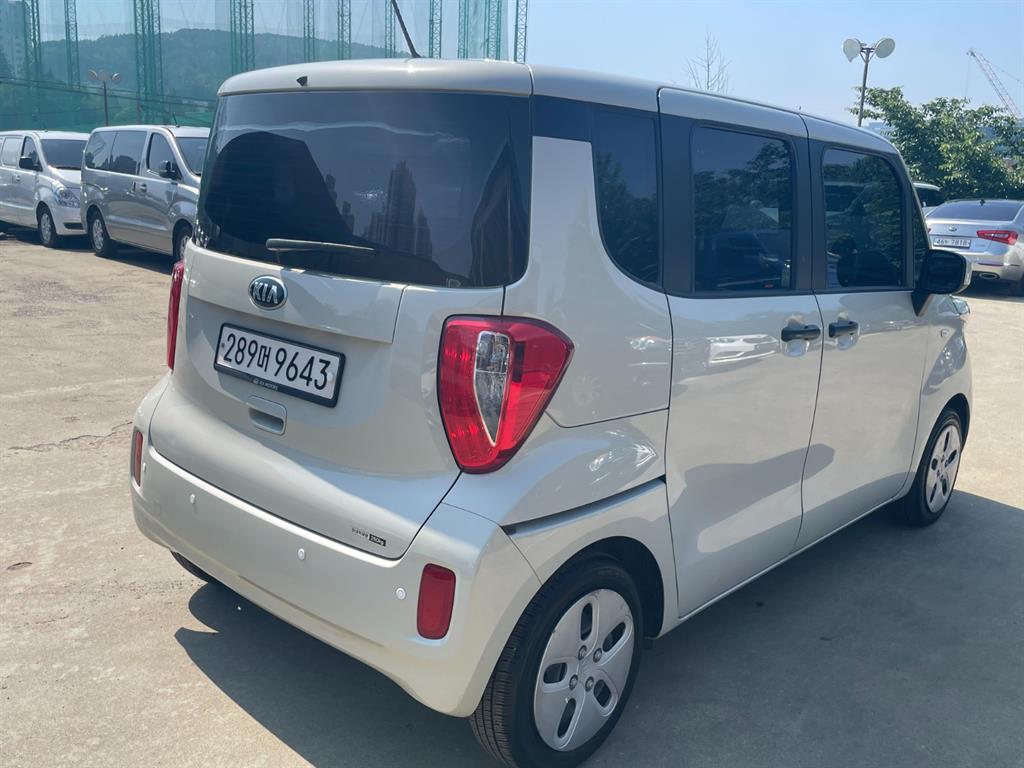 KIA Ray - Vista 3