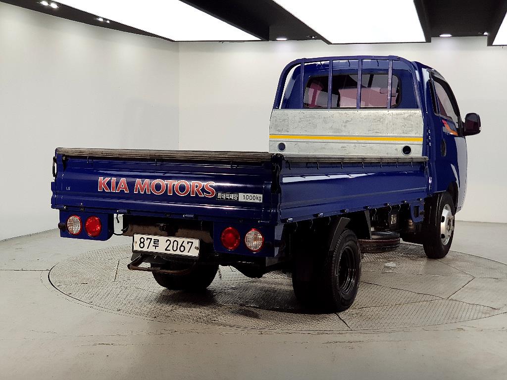 Small Truck Cargo (small) - Vista 4