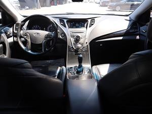 HYUNDAI Grandeur - Vista 10