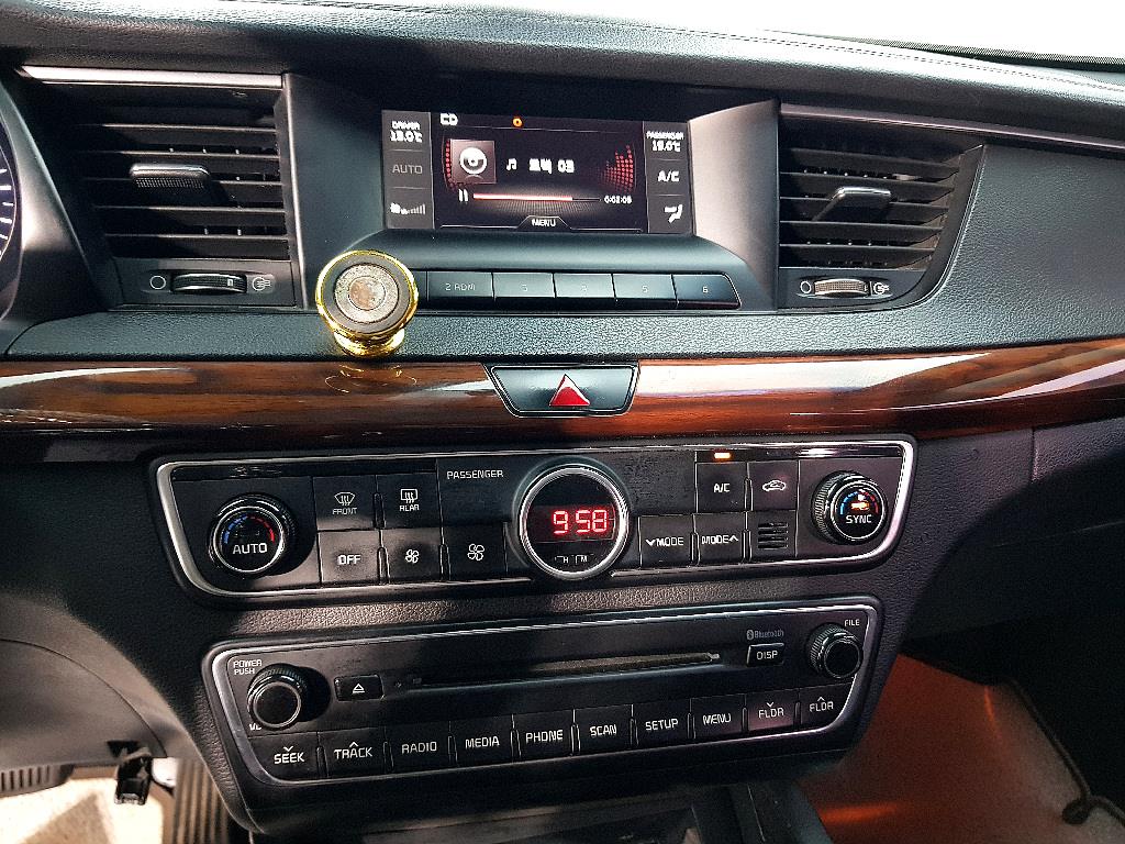 KIA K7 2016 Blanco - Importación desde Corea - HF Imports Iquique - Foto 13