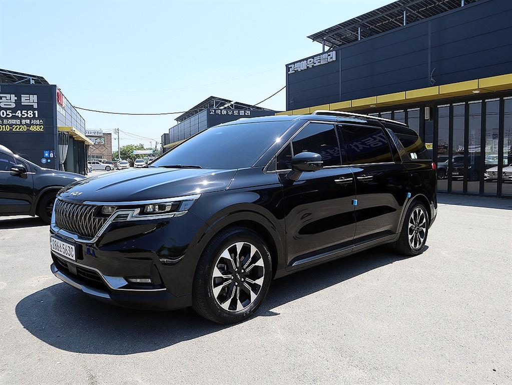 KIA Carnival - Vista 3