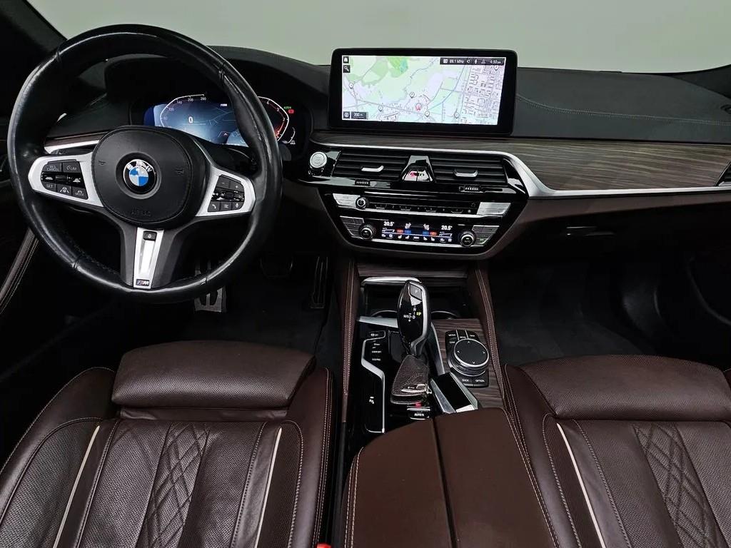 BMW 5 Series - Vista 7