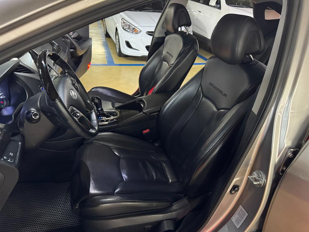 HYUNDAI Grandeur - Vista 11