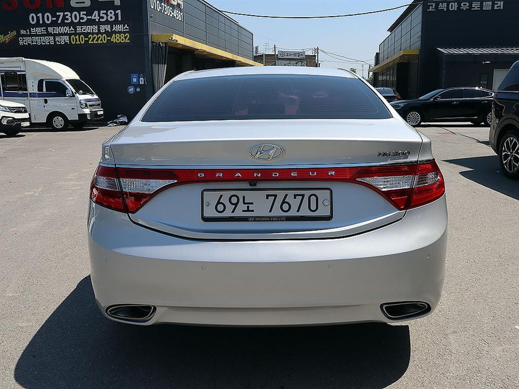 HYUNDAI Grandeur - Vista 7