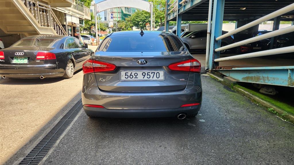 KIA K3 - Vista 3
