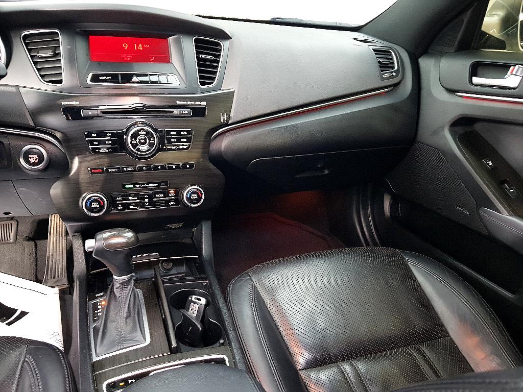 KIA K7 - Vista 10
