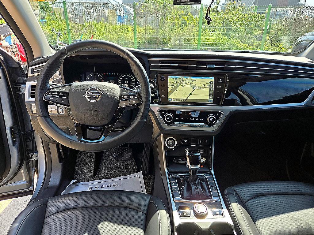 Ssangyong Korando - Vista 5