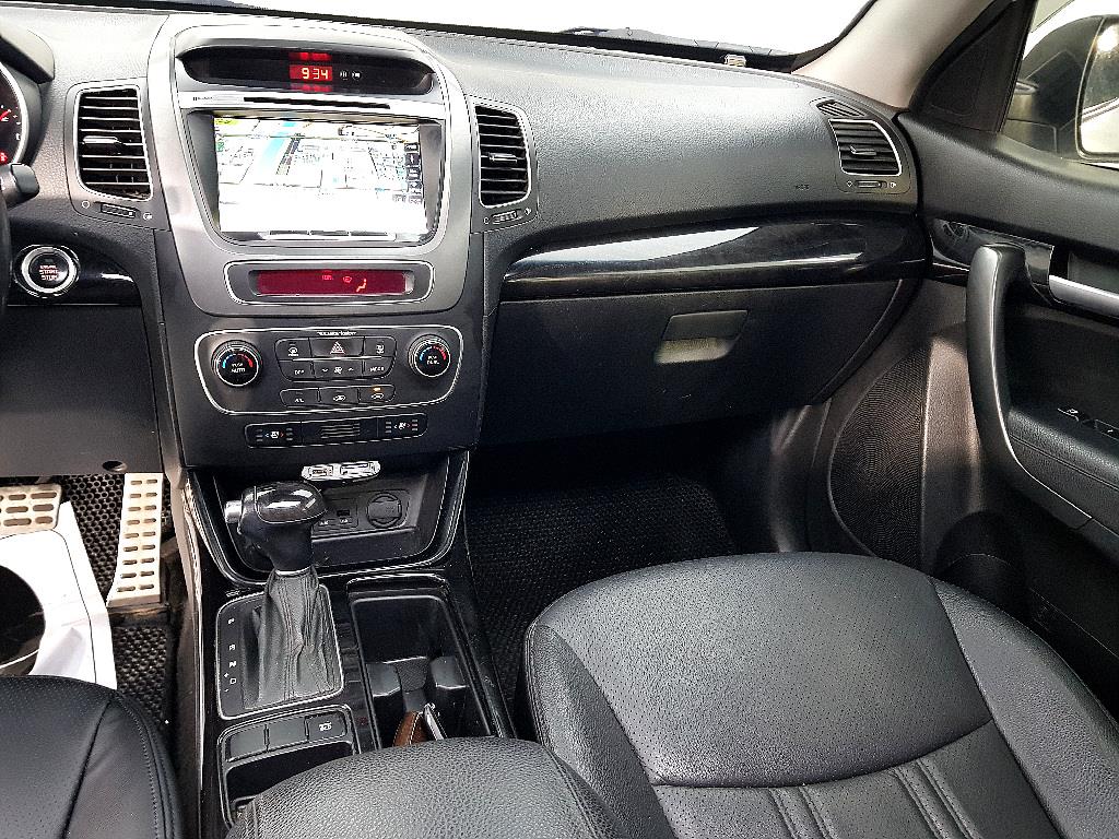 KIA Sorento - Vista 10