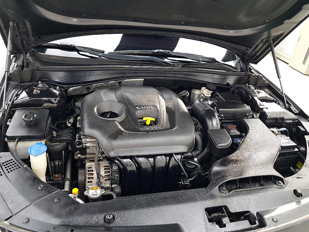 KIA K5 - Vista 6
