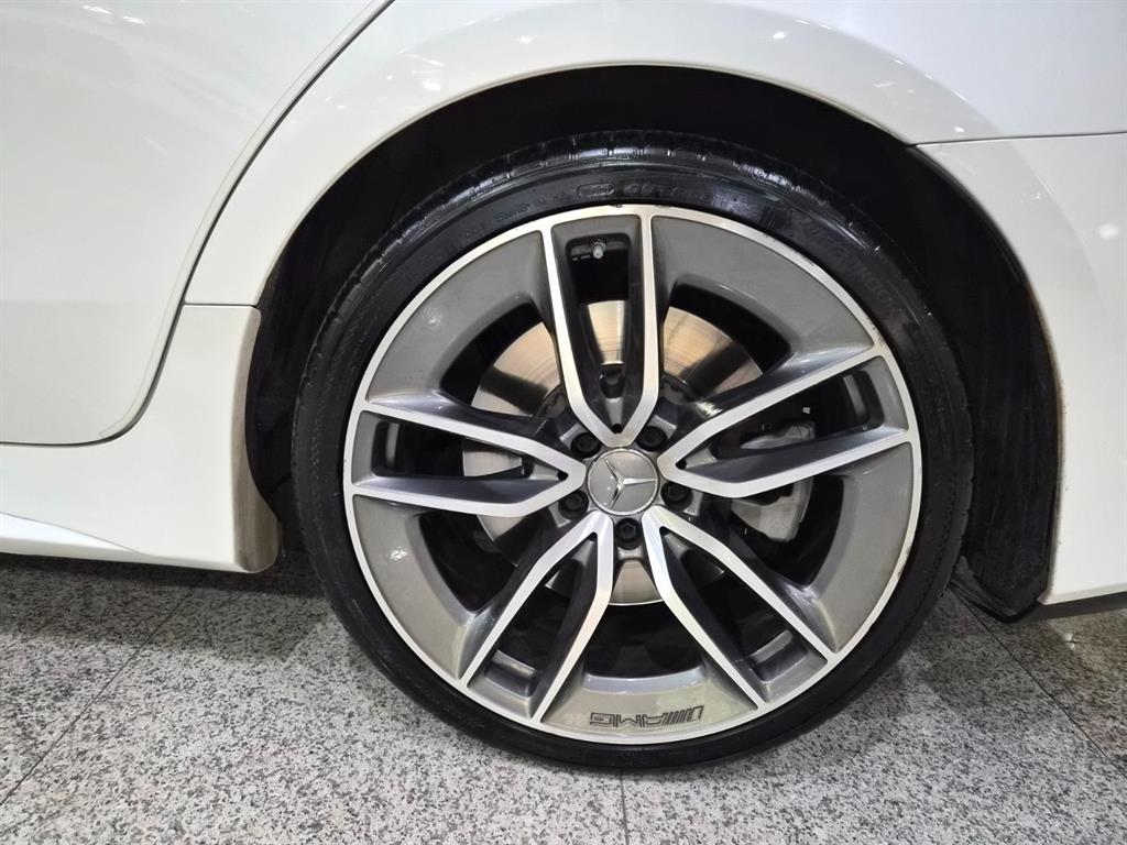 Mercedes Benz CLS Class 2019 Blanco - Importación desde Corea - HF Imports Iquique - Foto 20