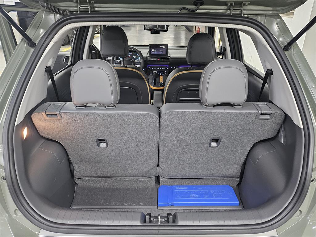 HYUNDAI Casper - Vista 10