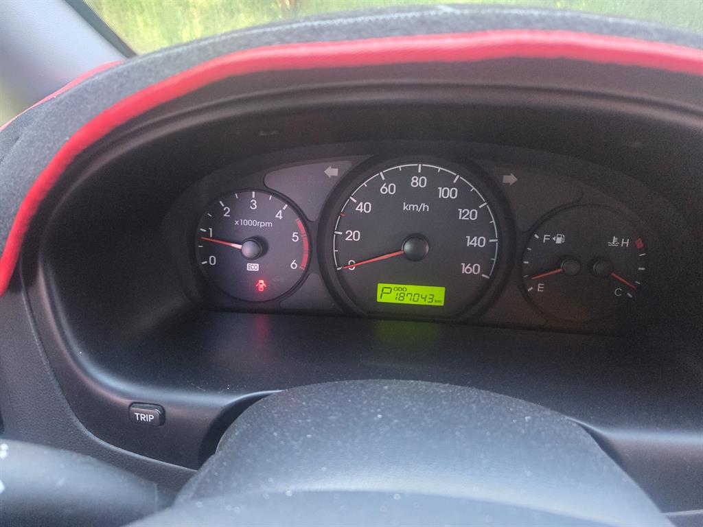 HYUNDAI Starex - Vista 12