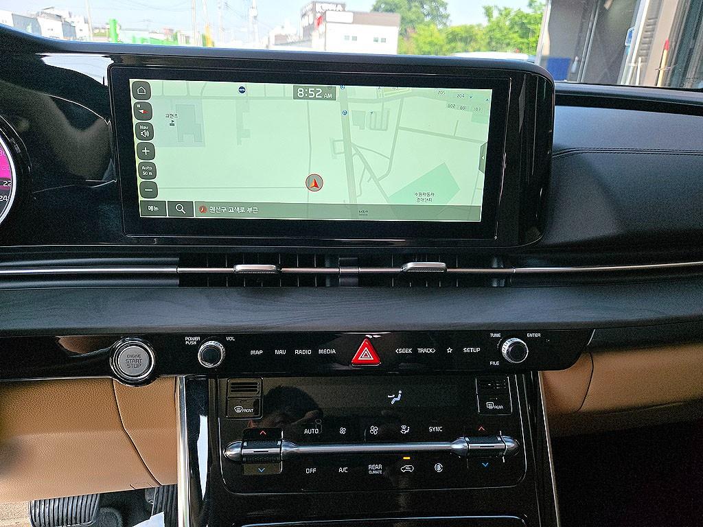KIA Carnival - Vista 10