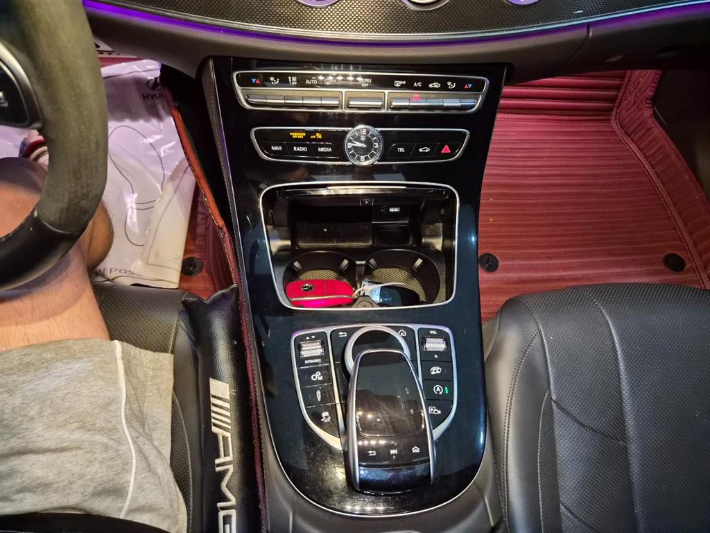Mercedes Benz CLS Class - Vista 12