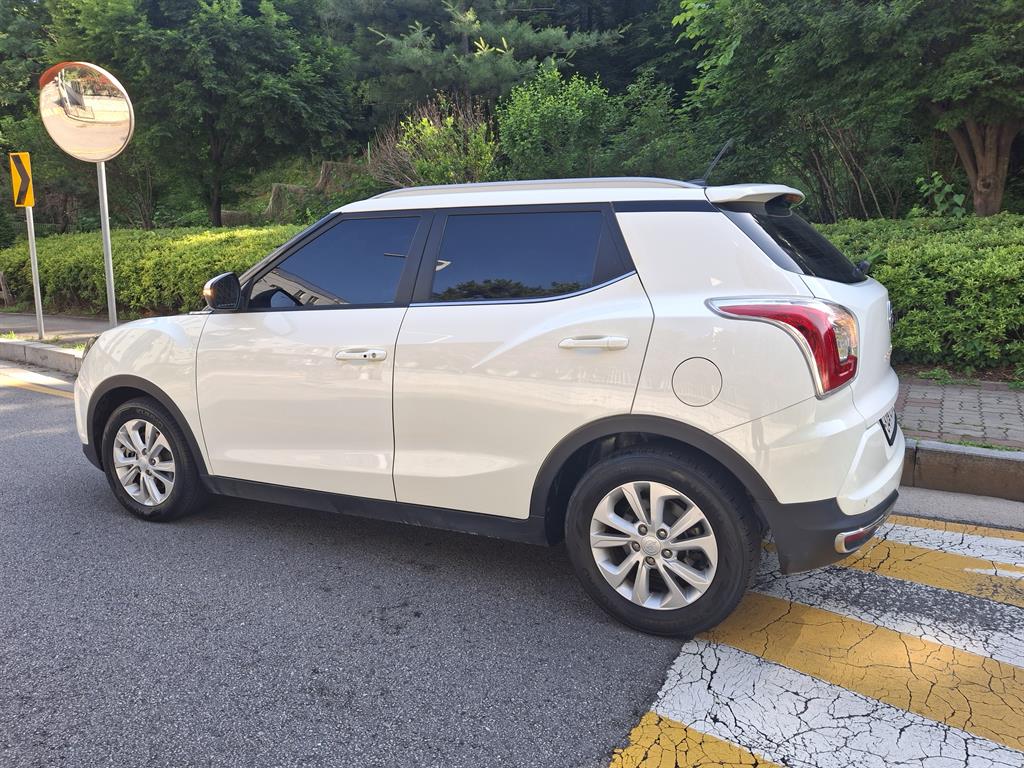 Ssangyong Tivoli - Vista 5