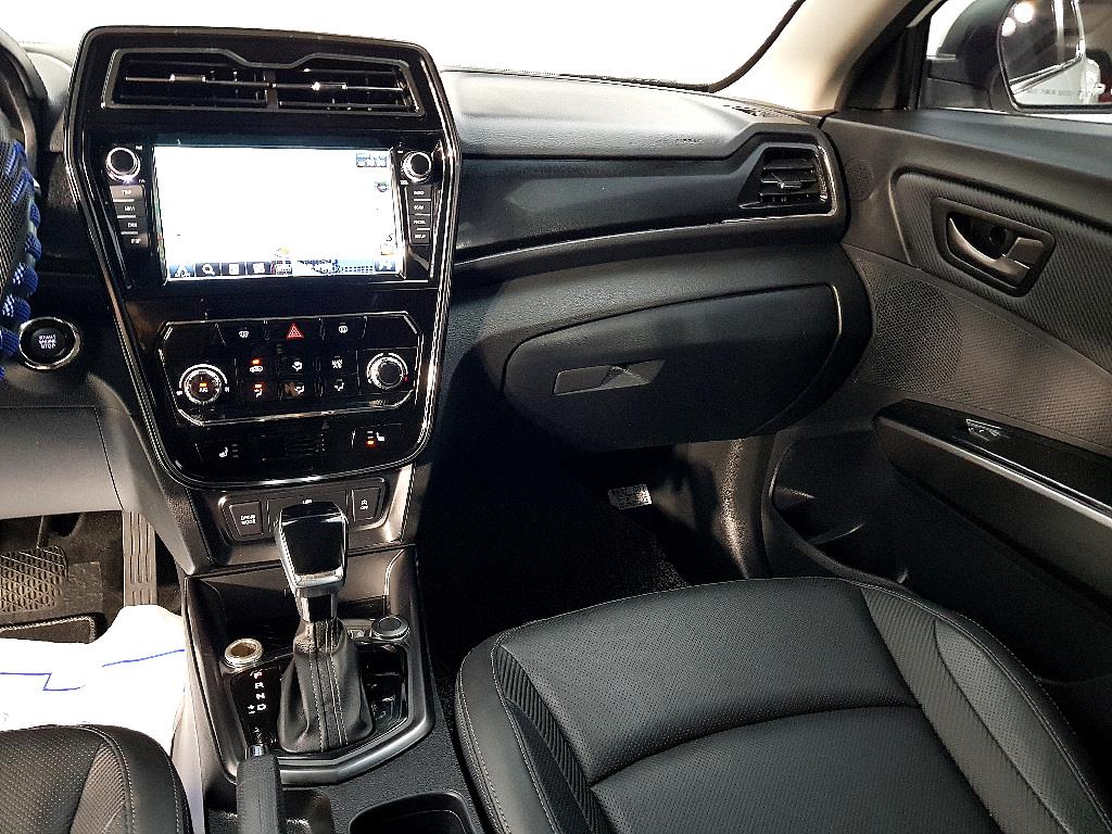 Ssangyong Tivoli - Vista 10
