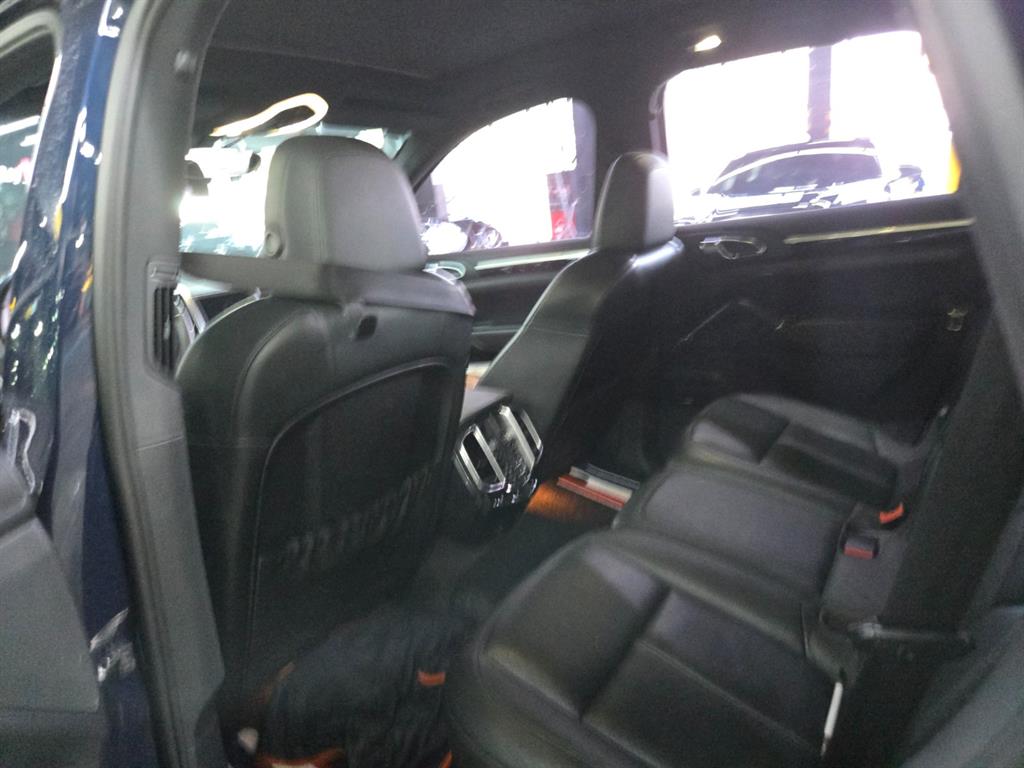 Porsche Cayenne - Vista 7