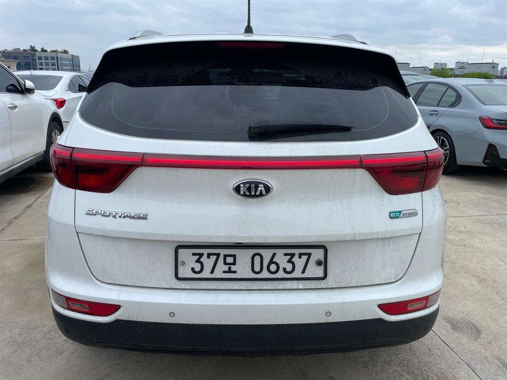KIA Sportage - Vista 3