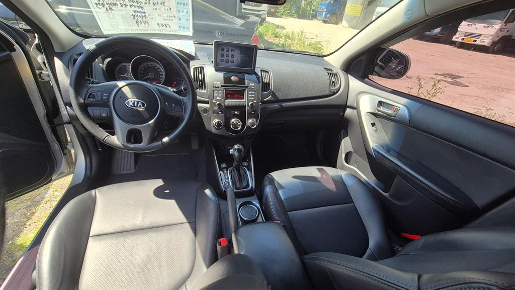 KIA Forte 2012 Plateado - Importación desde Corea - HF Imports Iquique - Foto 13