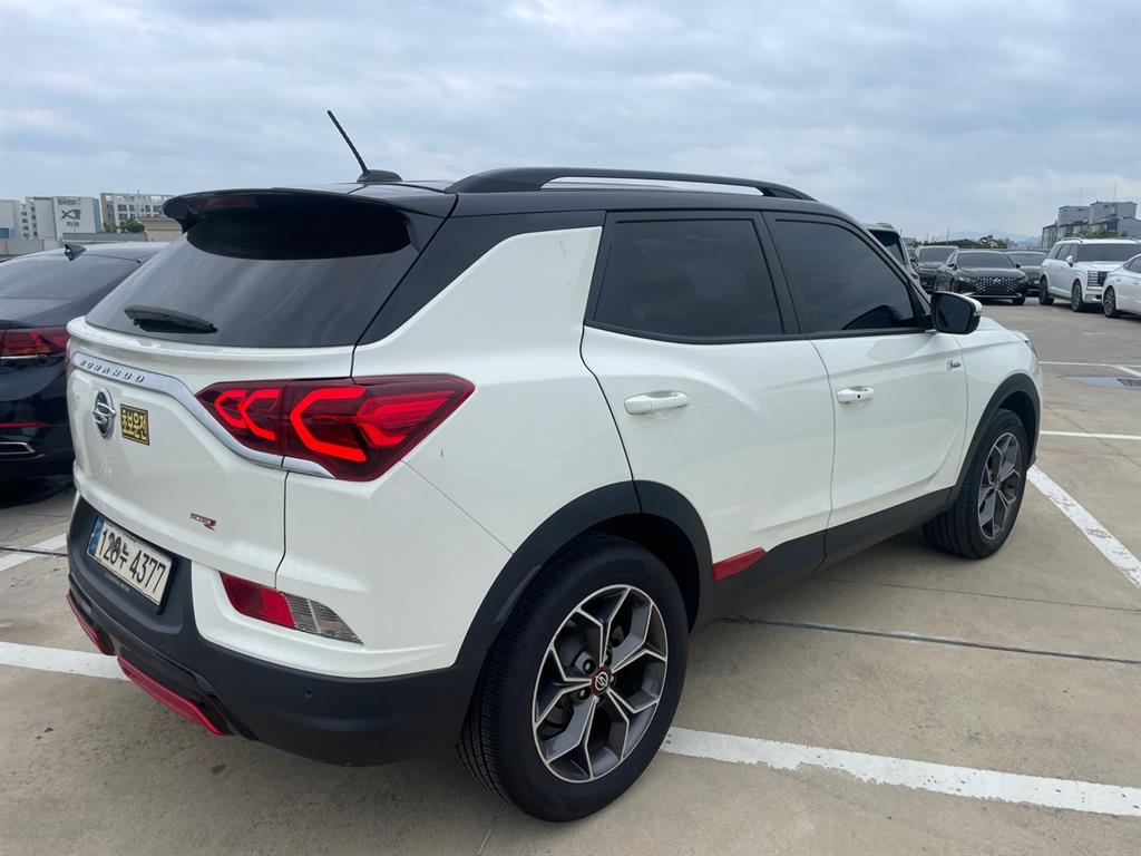 Ssangyong Korando - Vista 5