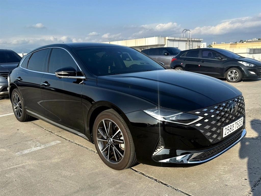 HYUNDAI Grandeur - Vista 5