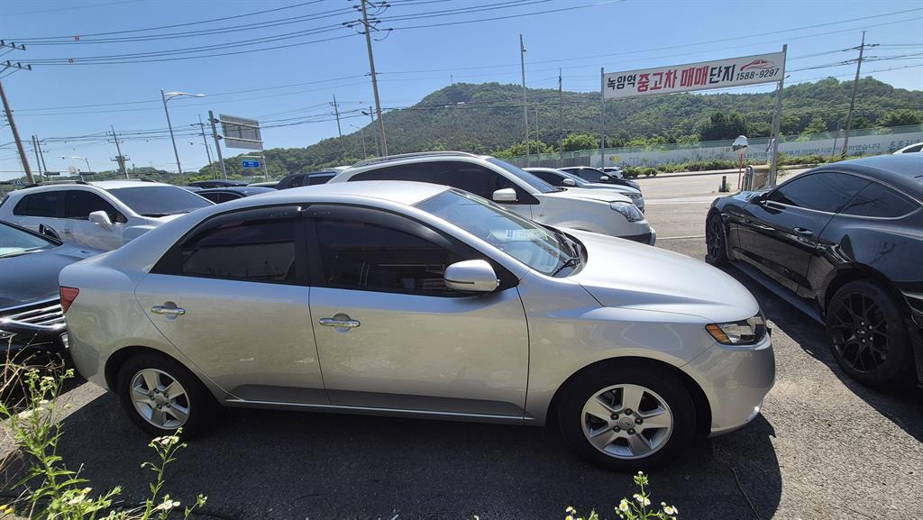 KIA Forte - Vista 4