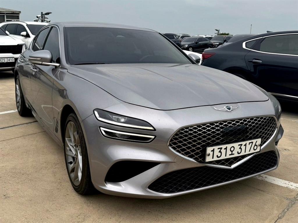 Genesis G70 - Vista 5