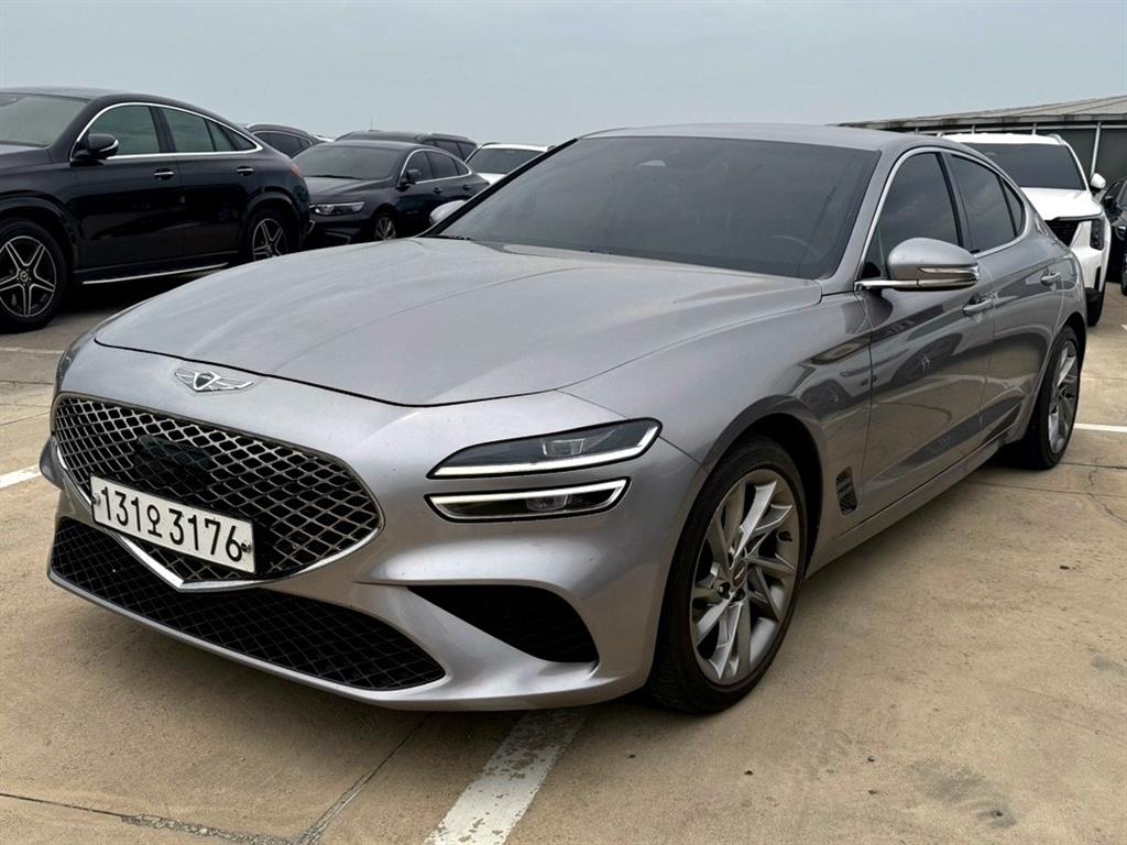 Genesis G70 - Vista 2