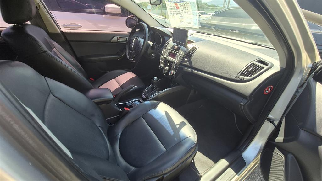 KIA Forte 2012 Plateado - Importación desde Corea - HF Imports Iquique - Foto 14