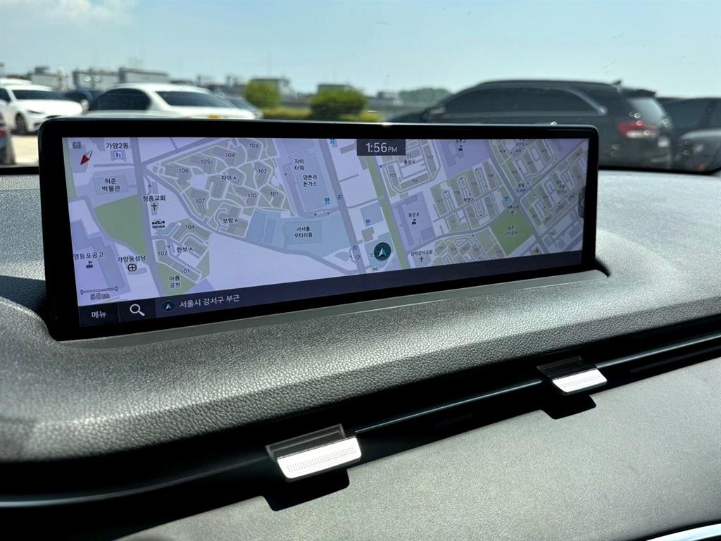 Genesis GV70 - Vista 11
