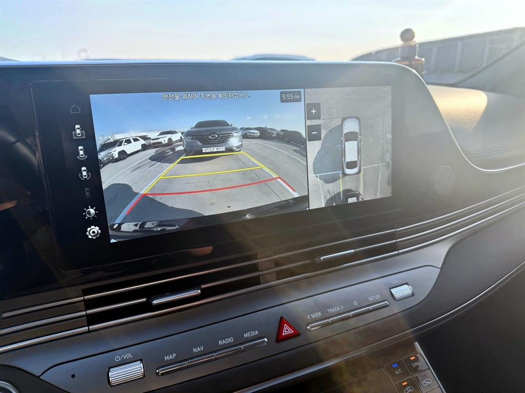 HYUNDAI Grandeur - Vista 12