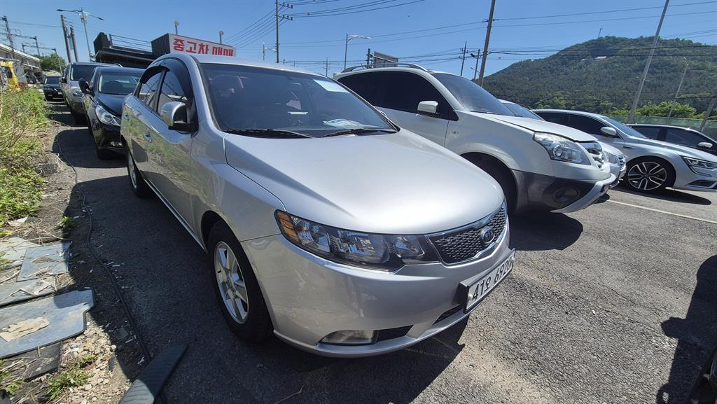 KIA Forte - Vista 3