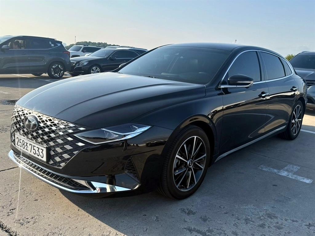 HYUNDAI Grandeur - Vista 2