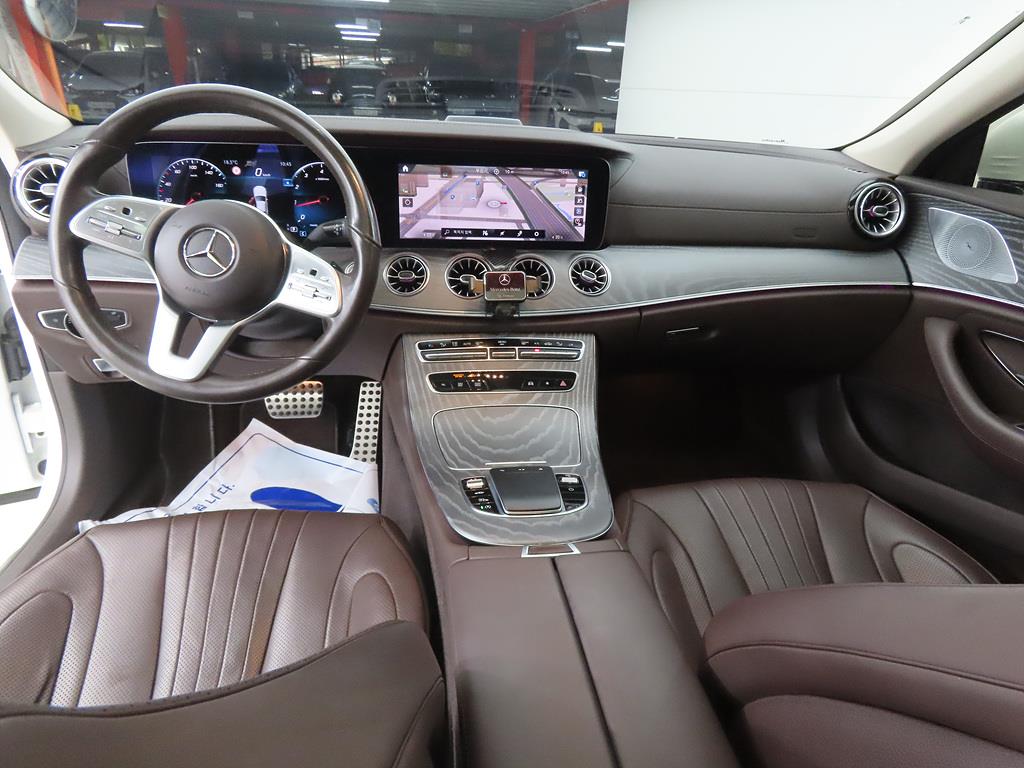 Mercedes Benz CLS Class - Vista 7
