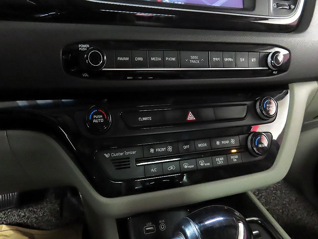 KIA Carnival 2015 Negro - Importación desde Corea - HF Imports Iquique - Foto 16