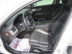 Jaguar XF - Vista 12