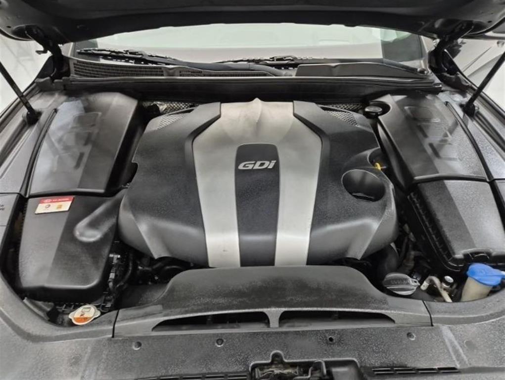 KIA K9 - Vista 5