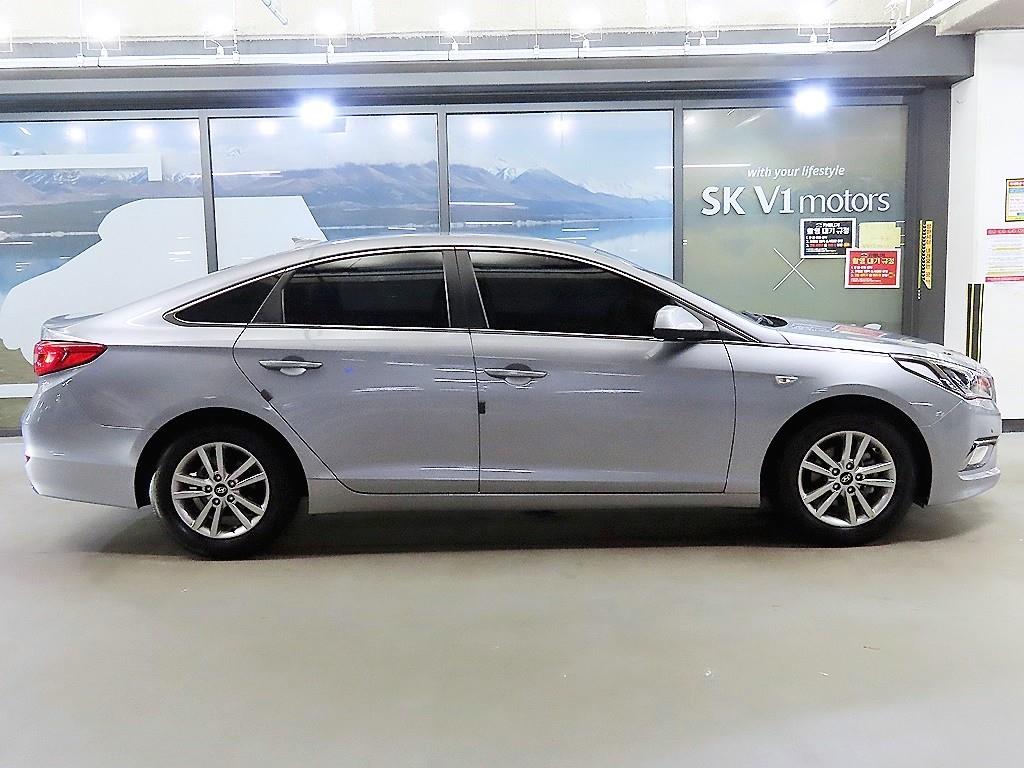 HYUNDAI Sonata - Vista 3